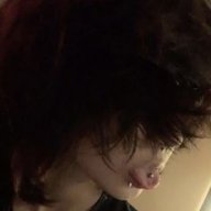 Dyxyneqq